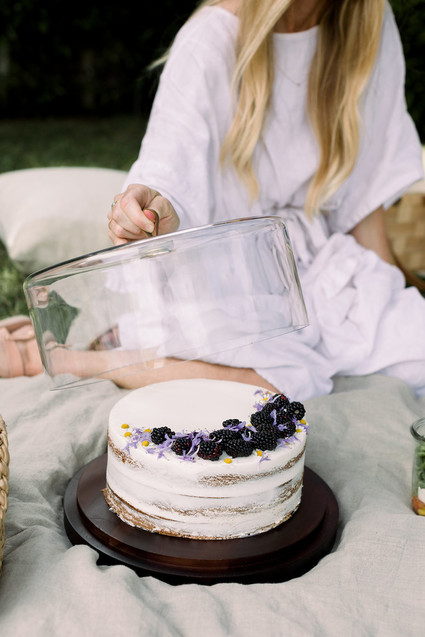The perfect easy summer picnic with Crate and Barrel + 100 Layer Cake Inspiration
