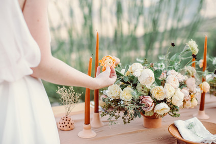 West Pinto terracotta inspired wedding editorial in West Texas