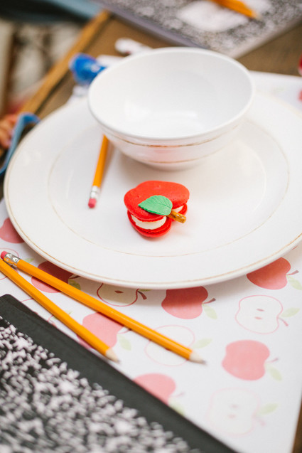 Modern back-to-school party from Beijos Events Inspiration