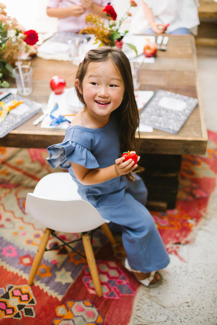 Modern back-to-school party from Beijos Events