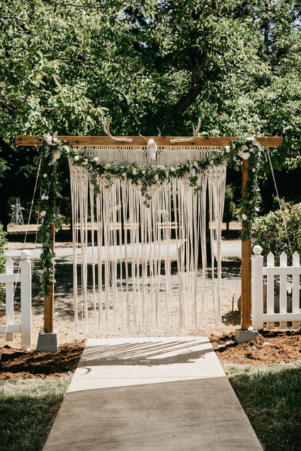 A stylish, thoughtful backyard wedding for $10K on 100 Layer Cake Inspiration