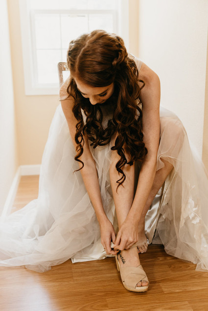 A stylish, thoughtful backyard wedding for $10K on 100 Layer Cake Inspiration