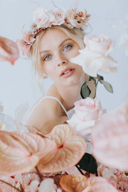 Ethereal modern bridal inspiration with tropical pink details