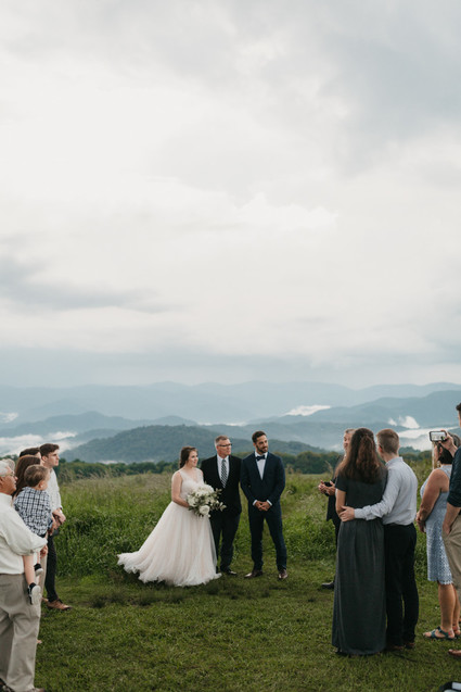 How to plan the perfect low-key elopement + a beautiful one at Max Patch in North Carolina