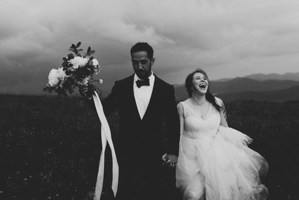 How to plan the perfect low-key elopement + a beautiful one at Max Patch in North Carolina