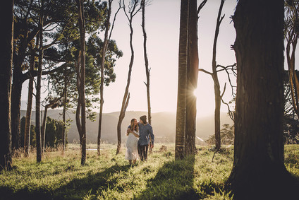 Family maternity photos at Jonkers Farm in Auckland, NZ