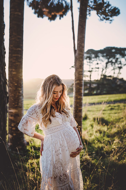 Family maternity photos at Jonkers Farm in Auckland, NZ