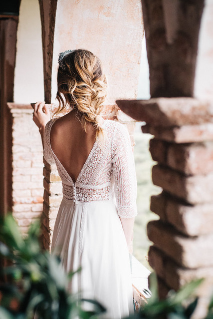Elegant spanish wedding ideas at Castell de Riudabella in Spain