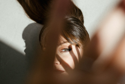 Modern french tropical wedding ideas with dried flowers