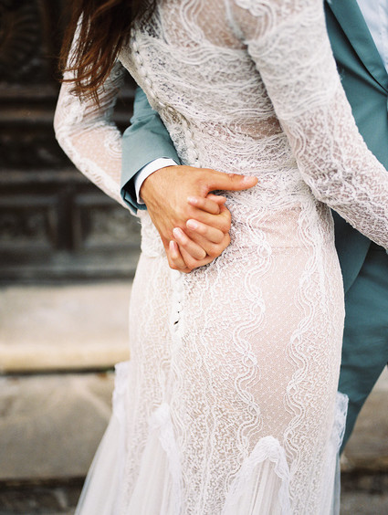 Elegant, fall Spanish inspired wedding at Mission San Jose in San Antonio Texas