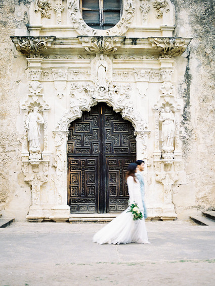 Elegant, fall Spanish inspired wedding at Mission San Jose in San Antonio Texas