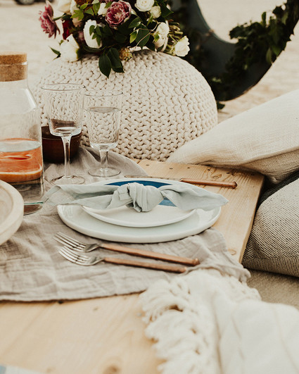 Lunar picnic elopement in the Alvord Desert Inspiration