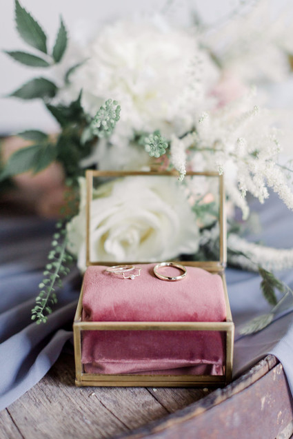 Apple orchard wedding inspiration in Mont Saint Hilaire, Quebec