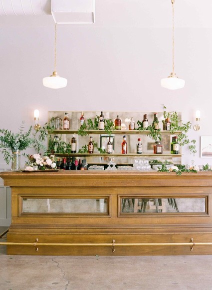 Reception bar