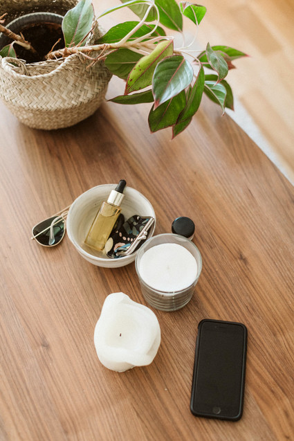 How to style your intimate engagement photos at home