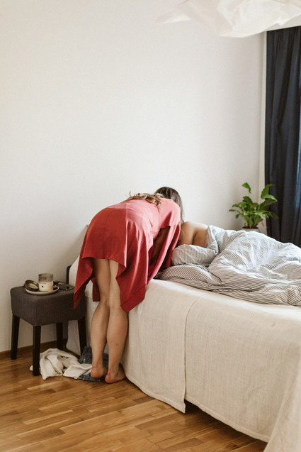 How to style your intimate engagement photos at home