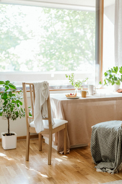 How to style your intimate engagement photos at home