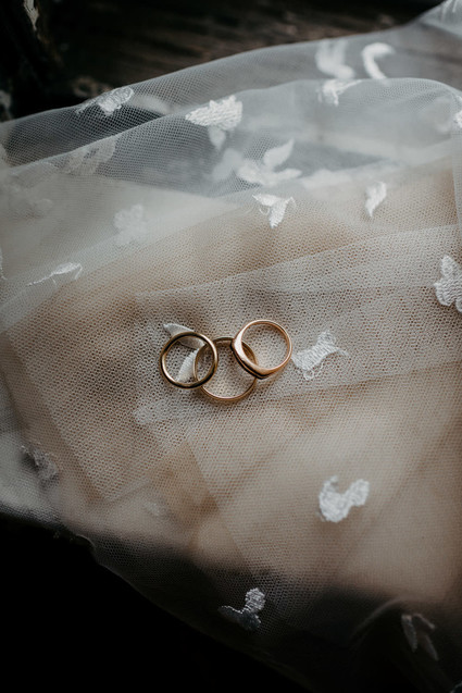 A print maker's thoughtful DIY fall wedding ... with kilts! Inspiration
