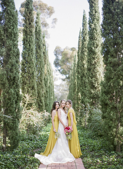 Garden editorial with yellow bridesmaid dresses Inspiration