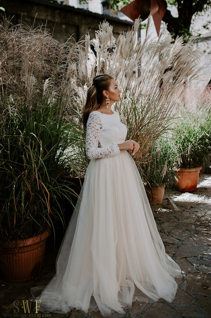 Wedding dress