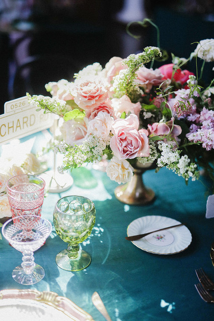 Emerald and pink travel inspired wedding at the USC University Club