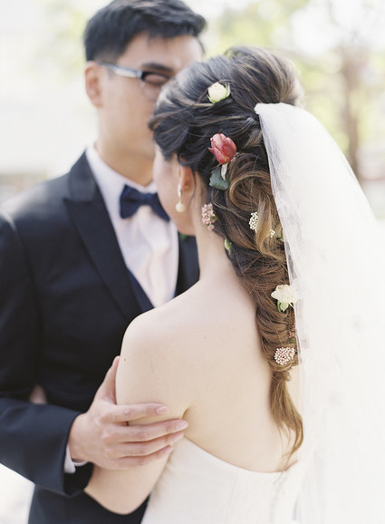Emerald and pink travel inspired wedding at the USC University Club