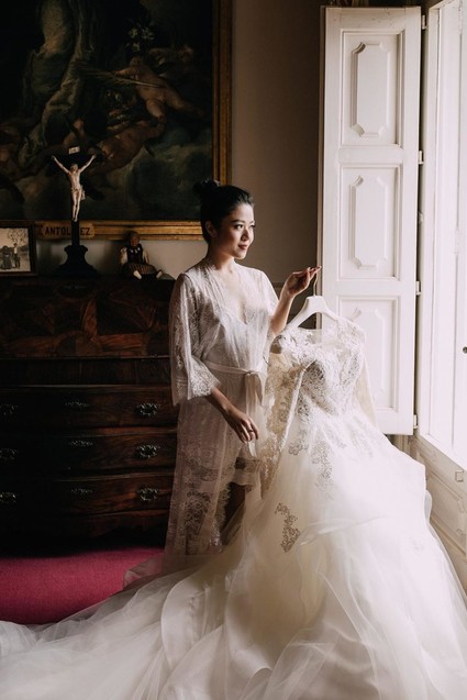 A moody dream garden wedding for a fashion forward couple at Palacio Villahermosa in Spain