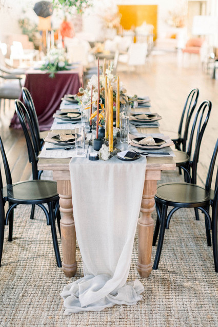 Modern tables cape