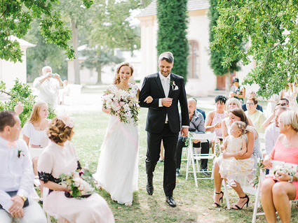 Sweet spring countryside wedding at Castle Bon Repos outside of Prague
