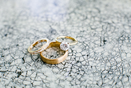 Modern gold wedding rings