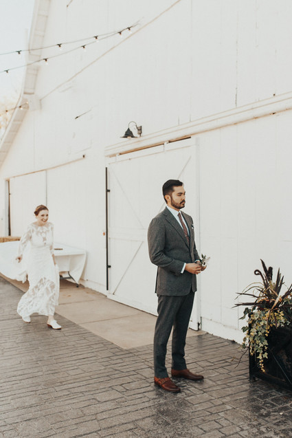 Rustic boho Kansas City barn wedding