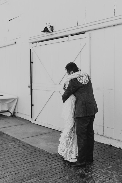 Rustic boho Kansas City barn wedding