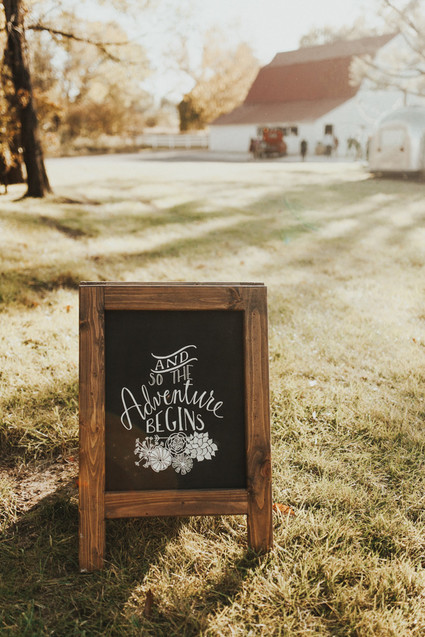 Rustic boho Kansas City barn wedding