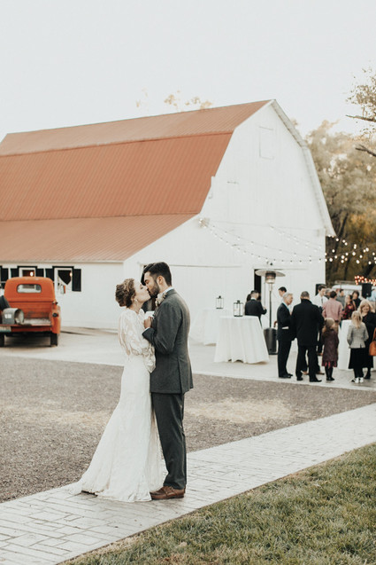 Rustic boho Kansas City barn wedding
