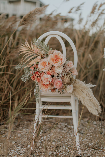Spring 2019 wedding trend alert: pale mint and blush seaside editorial Inspiration