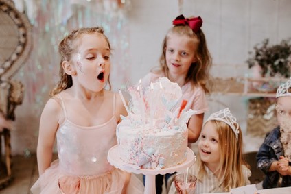 Boho mermaid girl's birthday party with all the sparkles