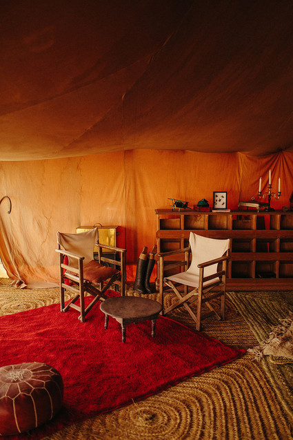 The ultimate in laid back desert chic is this stylish wedding in the Agfay desert outside of Marrakesh