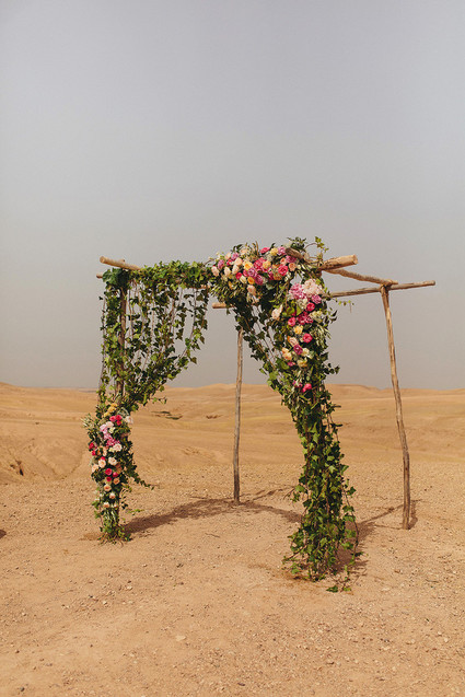 The ultimate in laid back desert chic is this stylish wedding in the Agfay desert outside of Marrakesh