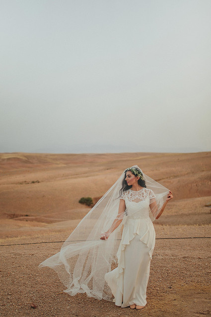 The ultimate in laid back desert chic is this stylish wedding in the Agfay desert outside of Marrakesh