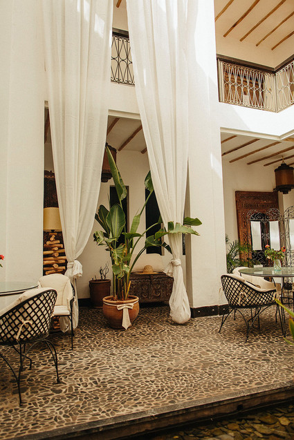 The ultimate in laid back desert chic is this stylish wedding in the Agfay desert outside of Marrakesh