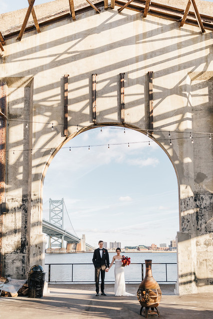 modern winter art gallery wedding in Philadelphia