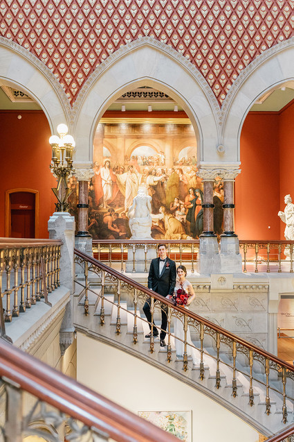 modern winter art gallery wedding in Philadelphia