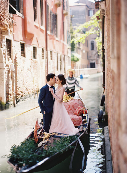 The most romantic elopement ever on the canals of Venice, Italy