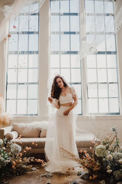 Modern bridal style