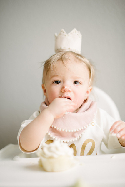 How to host and plan a sweet thoughtful pastel birthday party at home for twins