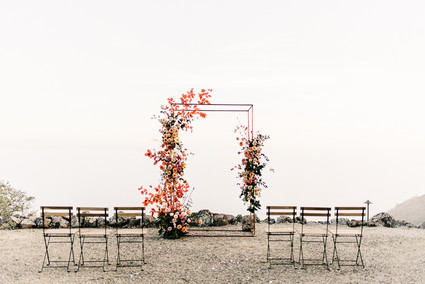 Colorful spring floral wedding in Southern California at Oakridge Farmhouse