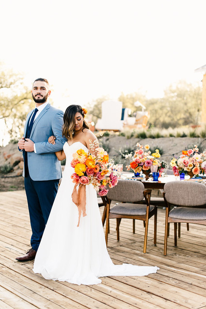 Colorful spring floral wedding in Southern California at Oakridge Farmhouse