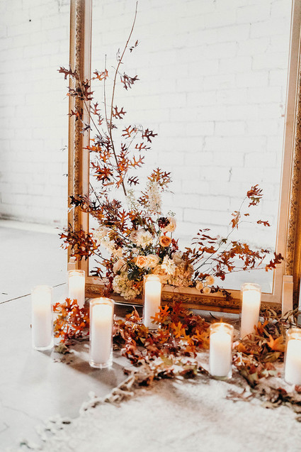 how to plan a minimalist fall elopement with modern rustic details