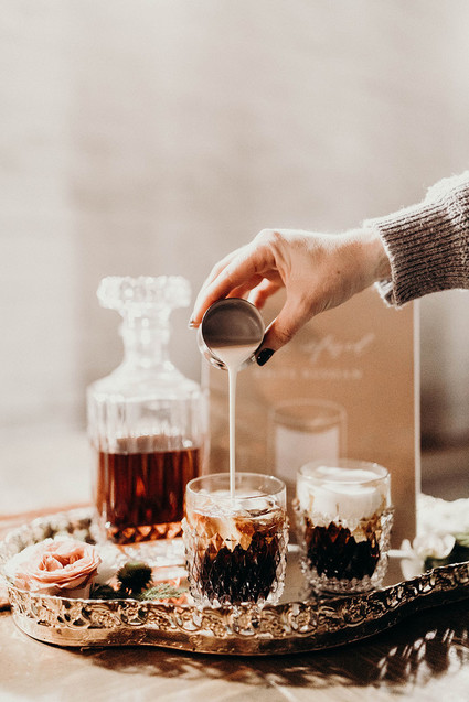 how to plan a minimalist fall elopement with modern rustic details