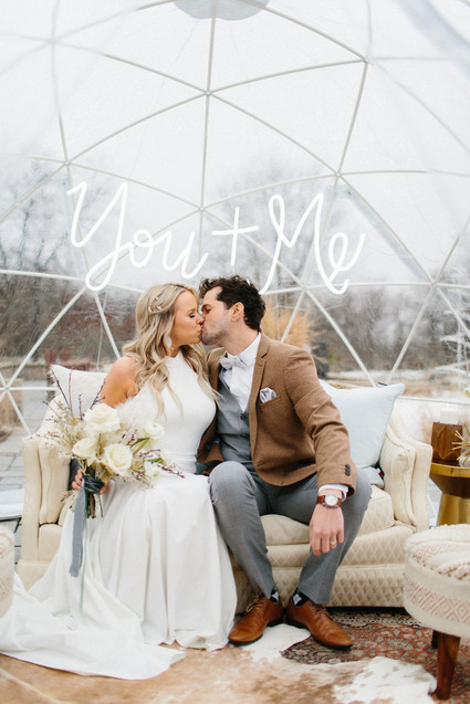 artful winter wedding cake